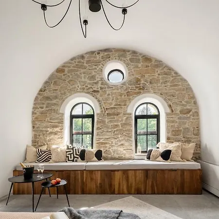 Otel Bridges Tırnova