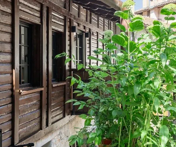 Bridges Хотел 5*