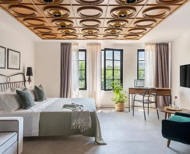 Хотел Bridges Велико Търново