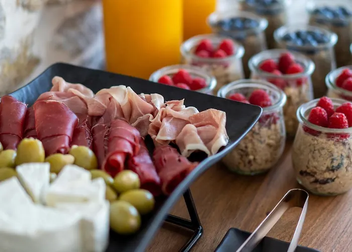 Хотел Bridges Велико Търново